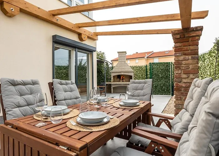 The Olive Tree アパート *